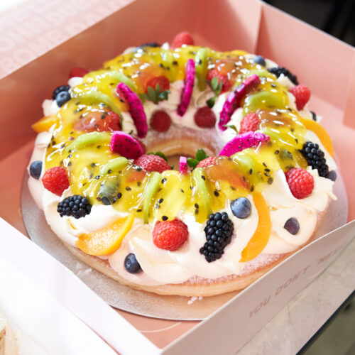 Passion Fruit Pavlova Cake